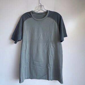 Lululemon Metal Vent Tech Shirt Men's Medium Short Sleeve Gray Green